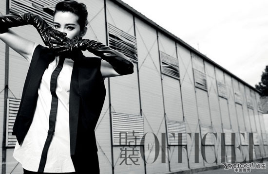 Sau khi hoàn tất dự án phim “Cách mạng Tân Hợi”, Lý Băng Băng đã chính thức gia nhập đoàn làm phim Residen Evil 5. Bộ phim được thực hiện hoàn toàn bằng máy quay 3D và dự kiến công chiếu rộng rãi tại Bắc Mỹ bắt đầu từ 14/9/2012. Sau khi hoàn tất dự án phim “Cách mạng Tân Hợi”, Lý Băng Băng đã chính thức gia nhập đoàn làm phim Residen Evil 5. Bộ phim được thực hiện hoàn toàn bằng máy quay 3D và dự kiến công chiếu rộng rãi tại Bắc Mỹ bắt đầu từ 14/9/2012.