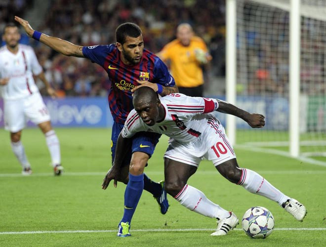 Milan chơi khá chặt chẽ ở những phút đầu trận.