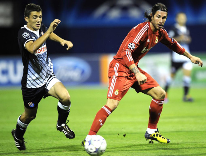 Trận đấu diễn ra hết sức quyết liệt. Trận đấu diễn ra hết sức quyết liệt.