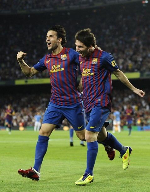 Anh đóng góp cho Barca một bàn thắng. Anh đóng góp cho Barca một bàn thắng.