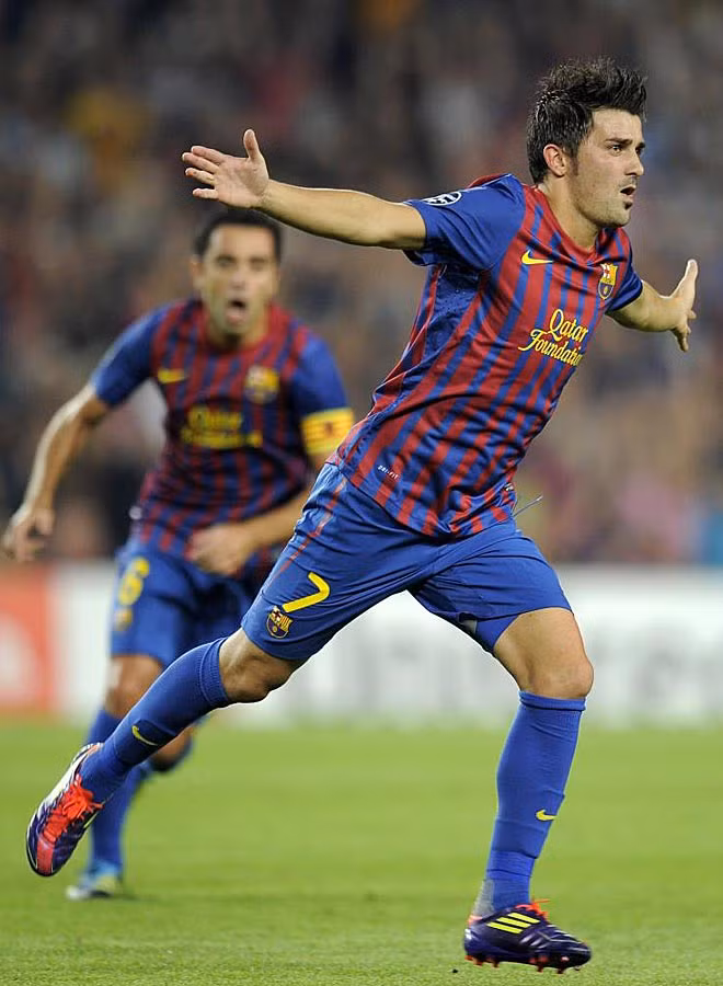 Anh đưa về bàn thắng thứ hai cho đội nhà. Anh đưa về bàn thắng thứ hai cho đội nhà.