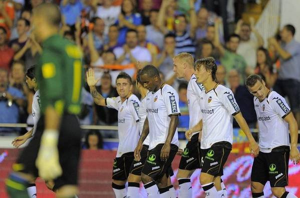 Valencia hoàn toàn ngẩng cao đầu khi rời cuộc chơi. Valencia hoàn toàn ngẩng cao đầu khi rời cuộc chơi.