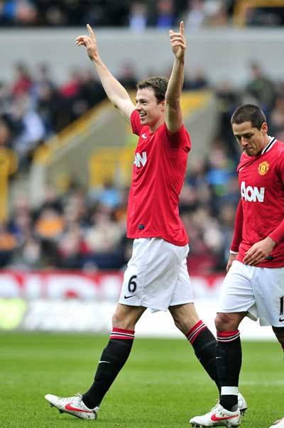 Jonny Evans đã ra sân 22 trận kể từ khi Vidic bị chấn thương, đạt số điểm trung bình 7,14 và có 1 lần giành danh hiệu Cầu thủ xuất sắc nhất trận Jonny Evans đã ra sân 22 trận kể từ khi Vidic bị chấn thương, đạt số điểm trung bình 7,14 và có 1 lần giành danh hiệu Cầu thủ xuất sắc nhất trận