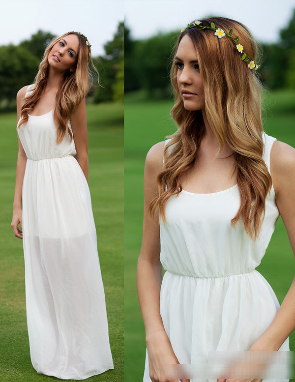 Tinh tế, thanh lịch cùng váy trắng hai lớp.