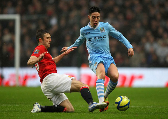 Man City lại tràn lên để tìm kiếm bàn gỡ hòa Man City lại tràn lên để tìm kiếm bàn gỡ hòa