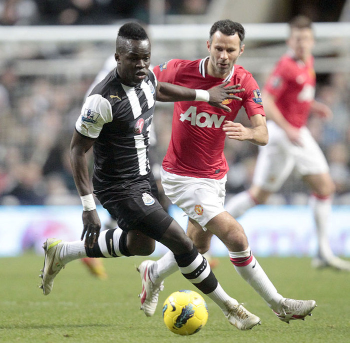 Lão tướng Ryan Giggs chẳng thể một mình giúp MU vượt qua khó khăn Lão tướng Ryan Giggs chẳng thể một mình giúp MU vượt qua khó khăn