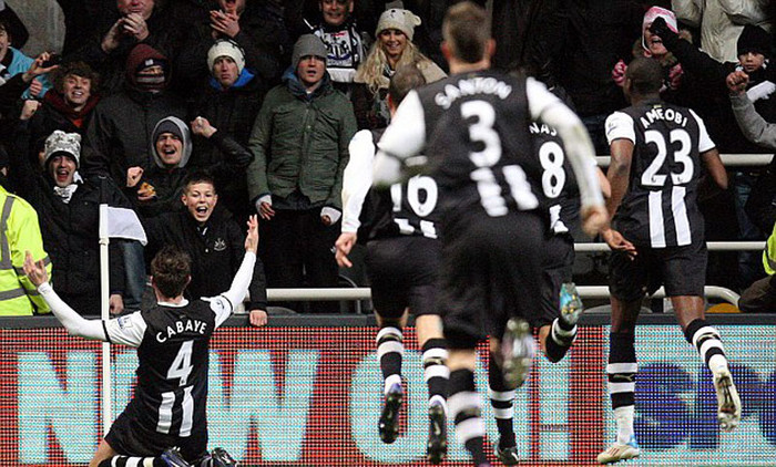 Cả 2 bàn thắng của Newcastle đều hết sức đẹp mắt và thuyết phục Cả 2 bàn thắng của Newcastle đều hết sức đẹp mắt và thuyết phục