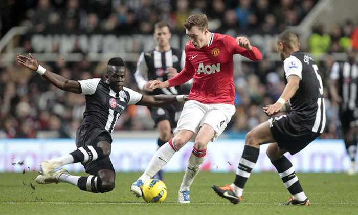 Những nỗ lực tấn công của Phil Jones đi tới con số 0 Những nỗ lực tấn công của Phil Jones đi tới con số 0