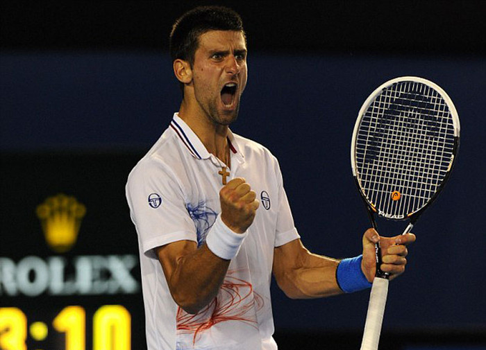 Chỉ thêm 1 set nữa là vào chung kết, nhưng Murray lại thất bại ở set thứ 4. Thói quen giao bóng của anh khiến Djokovic bắt bài và áp đảo trong 25 phút. 6-1 cho Djokovic, và tỷ số lại san bằng 2-2