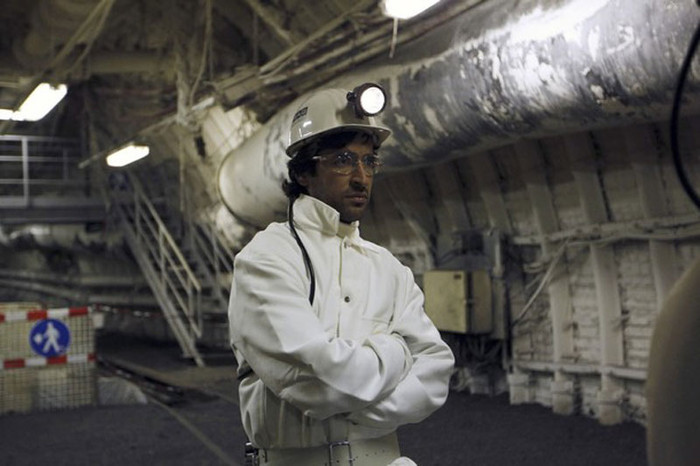 Đặc biệt Raul là người hứng thú nhất khi tìm hiểu về quy trình khai thác Đặc biệt Raul là người hứng thú nhất khi tìm hiểu về quy trình khai thác