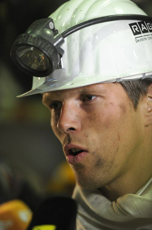 ...Klaas Jan-Huntelaar... ...Klaas Jan-Huntelaar...