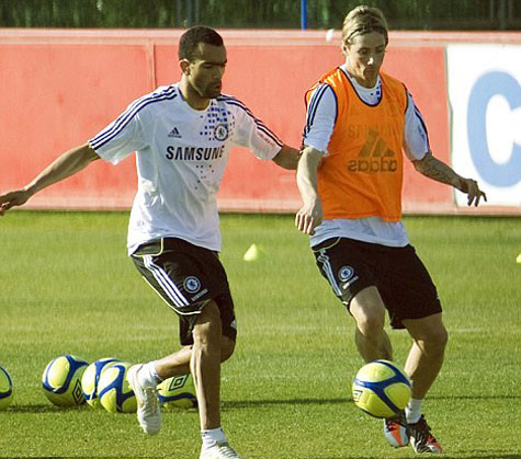 Bosingwa vừa được Chelsea gạ bán cho PSG Bosingwa vừa được Chelsea gạ bán cho PSG