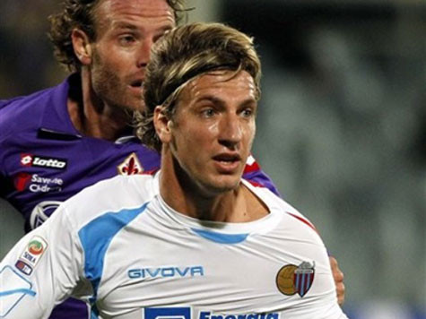 Maxi Lopez khiến Carlos Tevez tiếp tục sống mòn ở Manchester Maxi Lopez khiến Carlos Tevez tiếp tục sống mòn ở Manchester