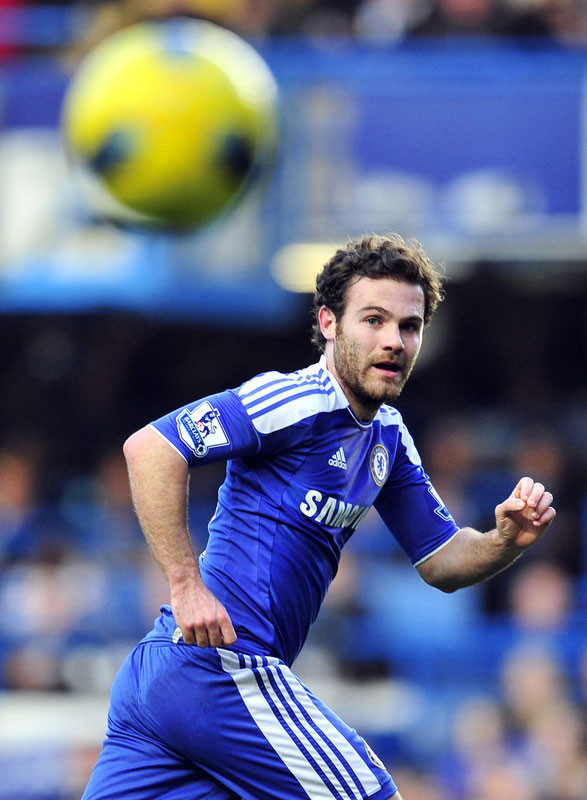 2. Juan Mata: chơi 29 trận, ghi 8 bàn và có 9 lần kiến tạo, Mata đang thổi một luồng gió mới năng động hơn vào lối chơi của Chelsea. Mata chắc chắn sẽ còn quan trọng hơn nữa với The Blues trong thời gian tới khi Frank Lampard bị chấn thương còn John Terry đối mặt với tòa án.