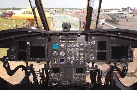 Kết cấu khoang lái của CH-47F Chinook. Kết cấu khoang lái của CH-47F Chinook.