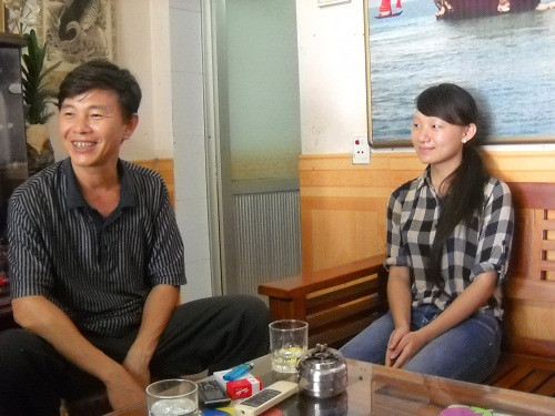 Niềm vui đang hiện trên khuôn mặt của mỗi thành viên trong gia đình cô thủ khoa Luật.