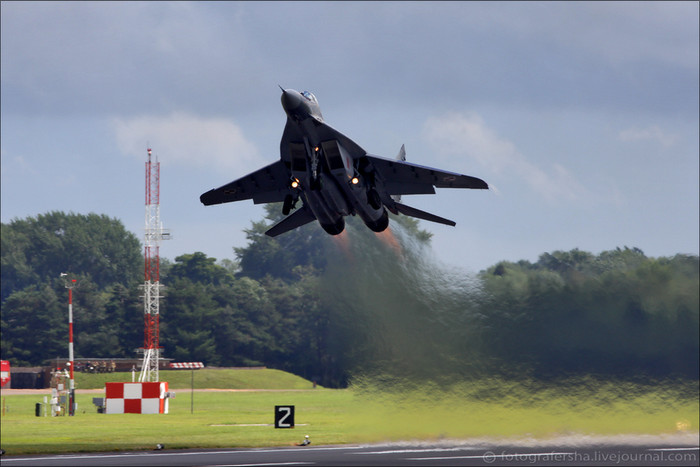 Tiêm kích MiG-29 của Không quân Ba Lan. Tiêm kích MiG-29 của Không quân Ba Lan.