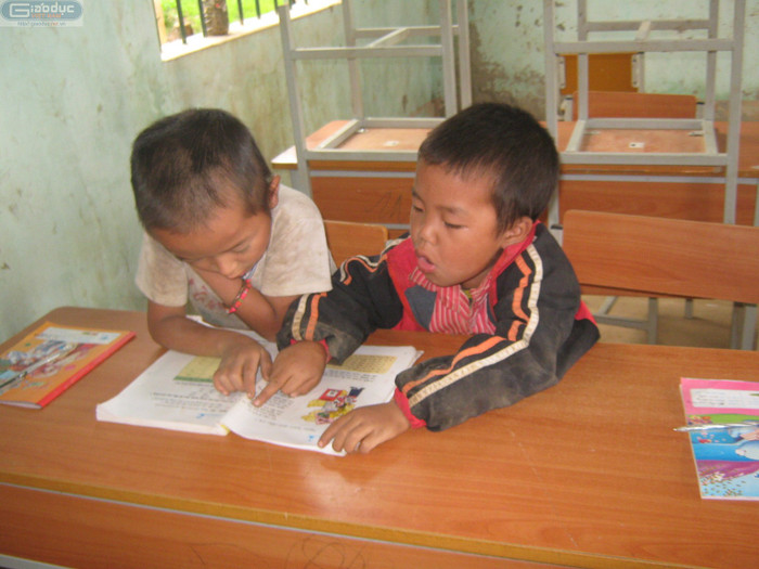 Và giúp nhau cùng tiến bộ trong học tập.