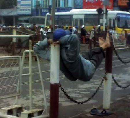 Tư thế ngủ siêu đẳng. Tư thế ngủ siêu đẳng.