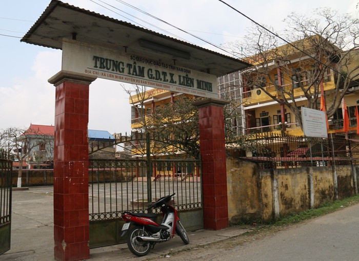 Công an vào cuộc vụ người "giống" Phó Giám đốc Trung tâm giáo dục “đánh bạc” ảnh 3 Công an vào cuộc vụ người "giống" Phó Giám đốc Trung tâm giáo dục “đánh bạc” ảnh 3