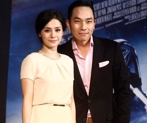 Chung Hân Đồng và bạn trai người Hàn Quốc Chung Hân Đồng và bạn trai người Hàn Quốc