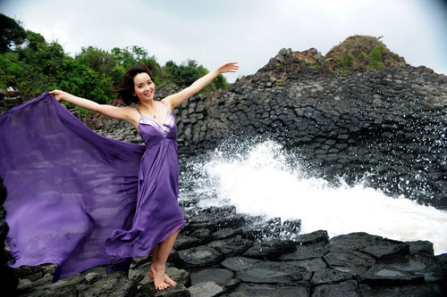 với nụ cười luôn nở trên môi với nụ cười luôn nở trên môi