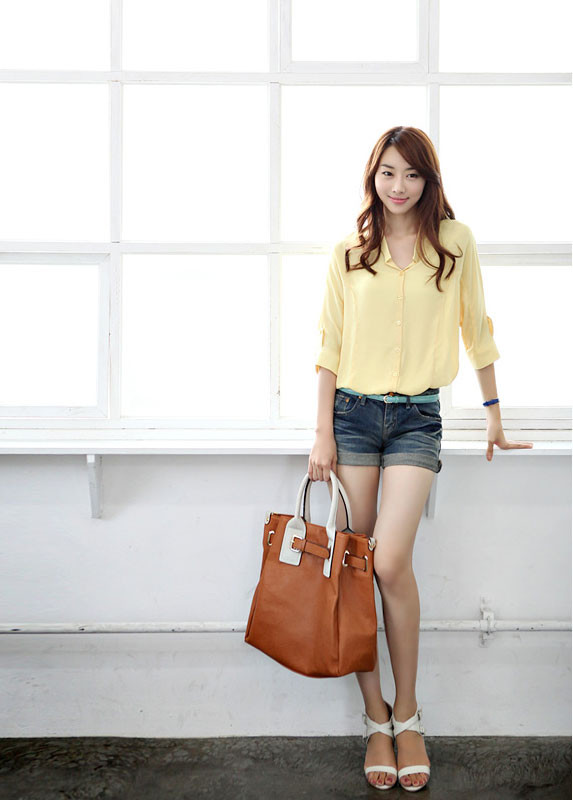 Sành điệu với túi big size, hợp với những cô nàng trẻ trung và năng động