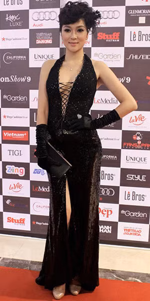 Mặc đồ nhung sexy như sao Việt, Thời trang, thoi trang sao, trang phuc nhung, thoi trang, phong cach sao, sexy,