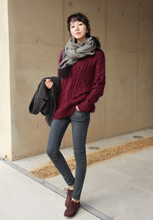 Cá tính và tomboy với kiểu khăn có màu sắc nam tính và quấn khăn cực đơn giản thế này? Cá tính và tomboy với kiểu khăn có màu sắc nam tính và quấn khăn cực đơn giản thế này?