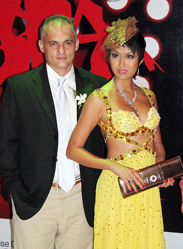 Phi Thanh Vân phát phì vì mặc bóng bẩy, Thời trang, top mac xau mac dep, thoi trang, sao mac beo,