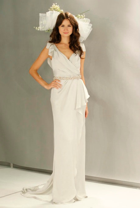 Thiết kế lạ mắt trong BST Mùa Thu năm 2012 của Watters. Tuy đơn giản nhưng rất tinh tế.