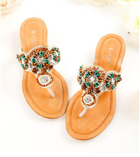 Những kiểu dép xỏ ngón cầu kì như thế này, chắc chắn sẽ làm bạn nổi bật. Xem thêm: Giày oxford/Sandal đế xuồng/Giày ánh bạc Những kiểu dép xỏ ngón cầu kì như thế này, chắc chắn sẽ làm bạn nổi bật. Xem thêm: Giày oxford/Sandal đế xuồng/Giày ánh bạc