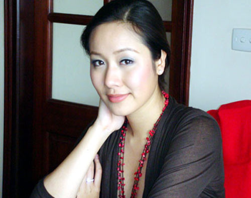 Ngô Phương Lan luôn khiến người đối diện cảm thấy yêu mến bởi gương mặt thanh tú, nụ cười hiền và trìu mến. Ảnh: VOV Xem thêm: Hoa hậu Nguyễn Thị Huyền/Hoa hậu Dương Thùy Linh/Hoa hậu Hàn Quốc Ngô Phương Lan luôn khiến người đối diện cảm thấy yêu mến bởi gương mặt thanh tú, nụ cười hiền và trìu mến. Ảnh: VOV Xem thêm: Hoa hậu Nguyễn Thị Huyền/Hoa hậu Dương Thùy Linh/Hoa hậu Hàn Quốc