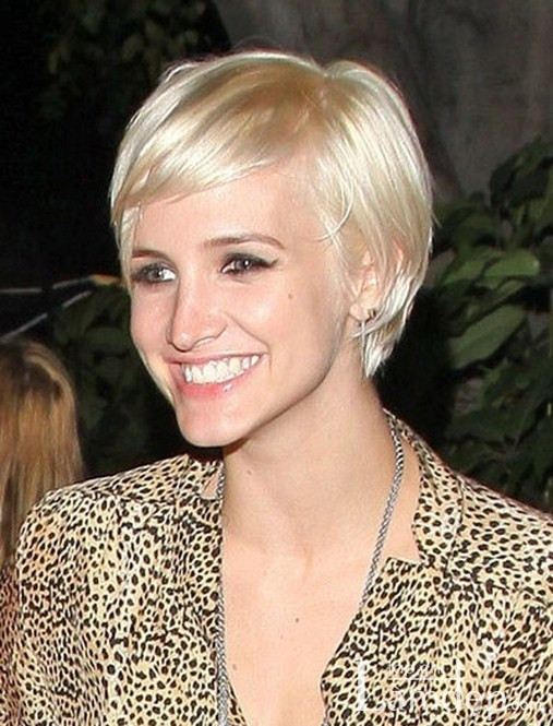 Tóc ngắn có thể buộc bạn phải thường xuyên đến tiệm cắt tóc, tuy nhiên, chính điều đó lại làm bạn có thể thường xuyên thay đổi bản thân. Xem thêm: Thời trang công sở cho quý bà/Chăm sóc da cho quý bà Tóc ngắn có thể buộc bạn phải thường xuyên đến tiệm cắt tóc, tuy nhiên, chính điều đó lại làm bạn có thể thường xuyên thay đổi bản thân. Xem thêm: Thời trang công sở cho quý bà/Chăm sóc da cho quý bà