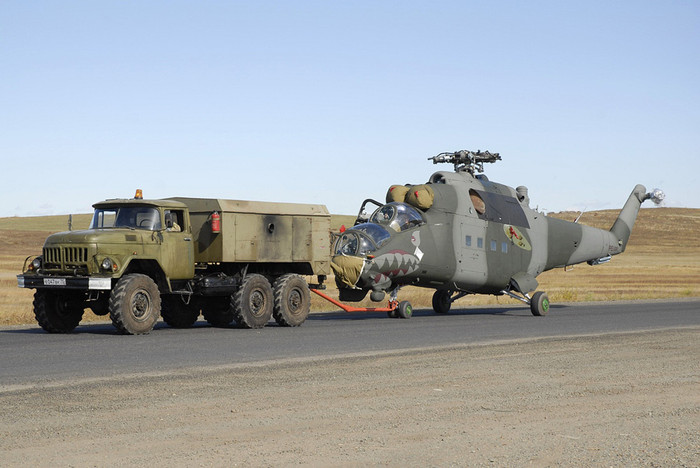 Ngày 20 tháng 9 năm 2012, 4 chiếc máy bay trực thăng quân sự Mi-25 của Peru đã được kéo trên đường cao tốc từ Nhà máy sửa chữa máy bay 810 ra sân bay Chita. Đây là những chiếc trực thăng cuối cùng của Peru được Nga đại tu và nâng cấp tại Nhà máy sửa chữa máy bay 810 ở Chita.