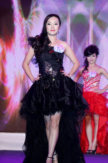 Mỗi thí sinh đều có một vẻ đẹp riêng.