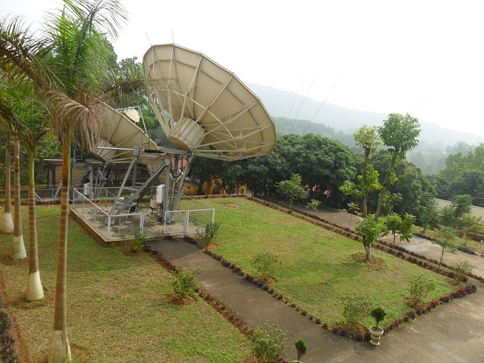 Toàn cảnh trạm thu phát ngoài trời. Toàn cảnh trạm thu phát ngoài trời.