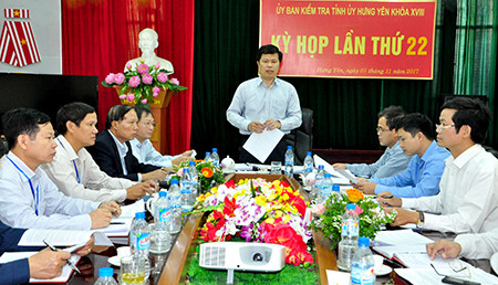 Ông Trần Quốc Toản, Chủ nhiệm Ủy ban kiểm tra tỉnh ủy tỉnh Hưng Yên phát biểu tại cuộc họp. Ảnh: baohungyen.vn Ông Trần Quốc Toản, Chủ nhiệm Ủy ban kiểm tra tỉnh ủy tỉnh Hưng Yên phát biểu tại cuộc họp. Ảnh: baohungyen.vn