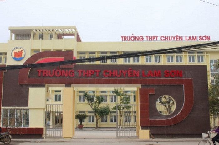 Trường Trung học phổ thông chuyên Lam Sơn. Trường Trung học phổ thông chuyên Lam Sơn.