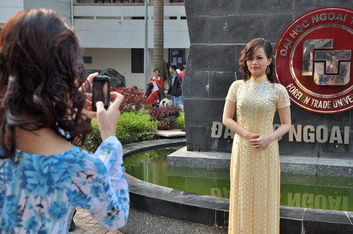 Ngày chia tay giảng đường là cơ hội cho mỗi người thổ lộ những điều "chưa dám nói".