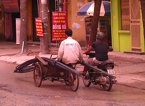 Chụp trên phố Thái Thịnh, Hà Nội. Ảnh: Đinh Bảo Việt