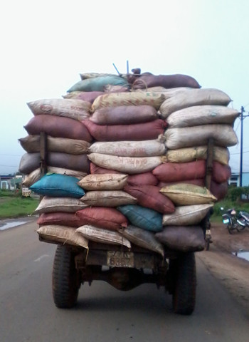 Chụp tại quốc lộ 14, xã Chưhdrông, TP Pleku, Gia Lai. Ảnh: Nguyễn Đức Quân