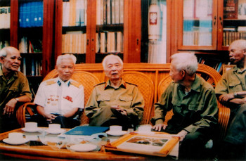 Các chiến sĩ Việt Bắc (Minh Ngọc, Trần Dực, Lê Minh Nghĩa, Hoàng Quyến Các chiến sĩ Việt Bắc (Minh Ngọc, Trần Dực, Lê Minh Nghĩa, Hoàng Quyến