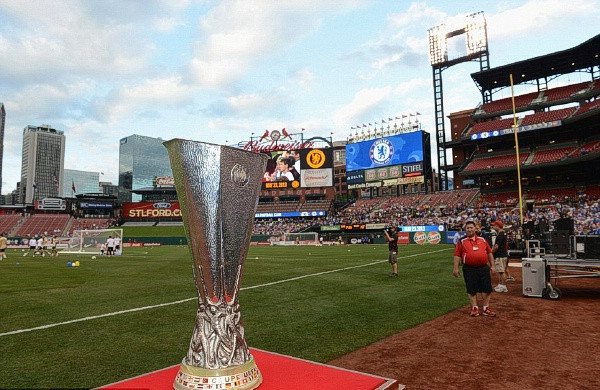 Chiếc cúp vô địch Europa League Chiếc cúp vô địch Europa League