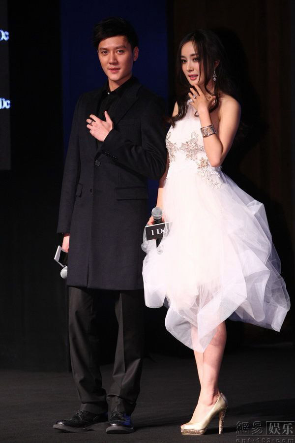 Từng có nhiều tin đồn xung quanh mối quan hệ của hai diễn viên nổi tiếng, đến mức, người ta cho rằng, họ sẽ là một trong những cặp đôi “phim giả tình thật” đẹp nhất màn ảnh Hoa ngữ.