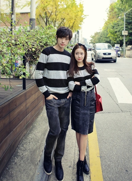 Hay là phá cách với phong cách freestyle, kèm váy và boot, tạo sự cá tính bên "hoàng tử" của mình? Lãng mạn và không cần thể hiện gì nhiều cũng đủ chứng tỏ tình yêu của hai bạn! Hay là phá cách với phong cách freestyle, kèm váy và boot, tạo sự cá tính bên "hoàng tử" của mình? Lãng mạn và không cần thể hiện gì nhiều cũng đủ chứng tỏ tình yêu của hai bạn!