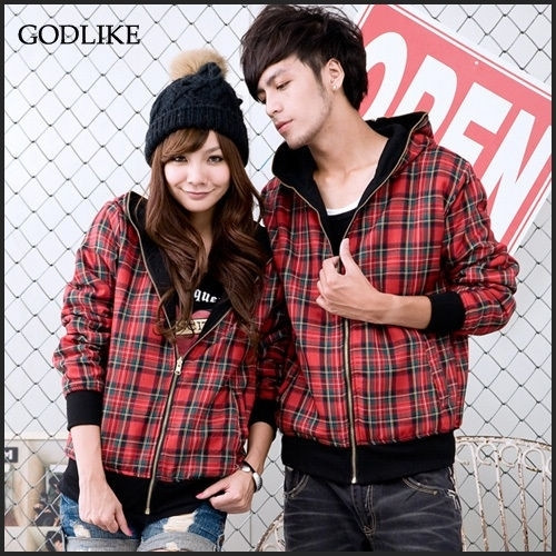 Những kiểu áo khoác đôi thế này rất dễ kết hợp. Chàng và nàng sẽ trở nên ăn ý hơn với những đường kẻ ca rô đỏ - đen. Xem thêm: Đồ đôi siêu ngọt ngào cho ngày Lễ Tình Nhân (P1)/Nội y cho ngày Valentine/Cặp đôi mùa Đông/Những cặp đôi sành điệu của năm 2011 Những kiểu áo khoác đôi thế này rất dễ kết hợp. Chàng và nàng sẽ trở nên ăn ý hơn với những đường kẻ ca rô đỏ - đen. Xem thêm: Đồ đôi siêu ngọt ngào cho ngày Lễ Tình Nhân (P1)/Nội y cho ngày Valentine/Cặp đôi mùa Đông/Những cặp đôi sành điệu của năm 2011