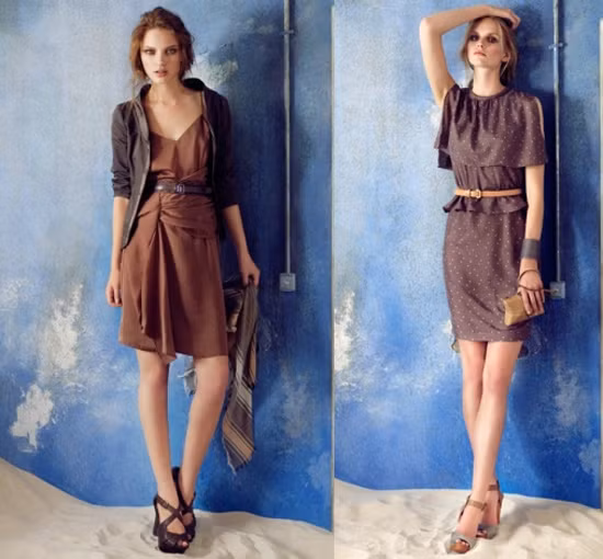 Lịch sự nhưng không kém phần nữ tính với những chiếc váy dáng công sở đặc trưng của mùa hè. Xem thêm: BST váy: Vũ điệu đón Xuân/BST Gap: Trẻ trung bừng sáng/BST áo cưới Lan Vu 2012