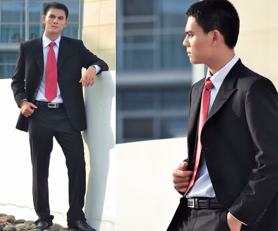 Tùy vào tính chất của những sự kiện mà chàng dự định xuất hiện để chọn các phụ kiện đi kèm như cà vạt, đồng hồ phù hợp. Trong đó, những chiếc cà vạt có màu sắc rực rỡ như đỏ sẽ rất hợp với sơ mi màu trắng hoặc màu nude nhạt.