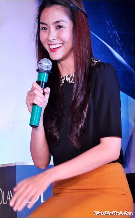 Ảnh: Vietgiaitri Xem thêm: Xu hướng trang điểm/Sao Việt với váy vintage style/Sao Việt diện thời trang chấm bi